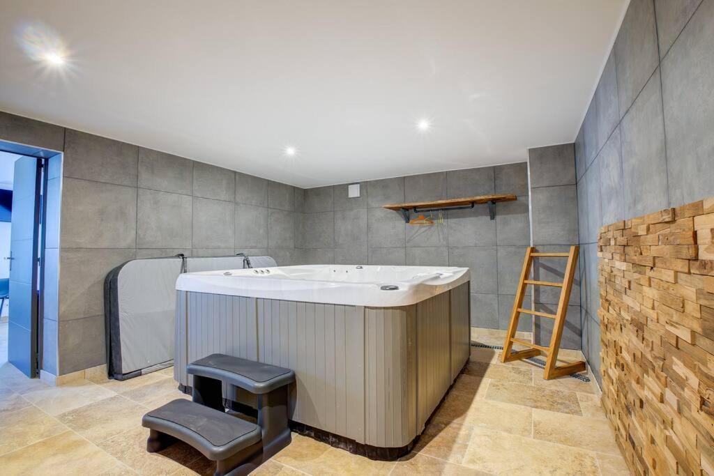 Combe Jolie Clim, Piscine & Jacuzzi Villa Saint-Vincent-de-Cosse Bagian luar foto